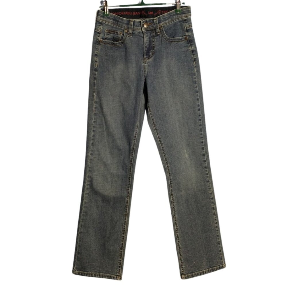Lee "Most Comfortable Jean". Size 5 petite. - Picture 1 of 3